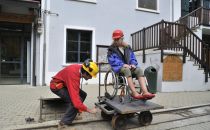 Vacanze Per Disabili: Visita Una Miniera In Carrozzina