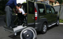 AUTOMOBILI PER DISABILI A REATECH ITALIA