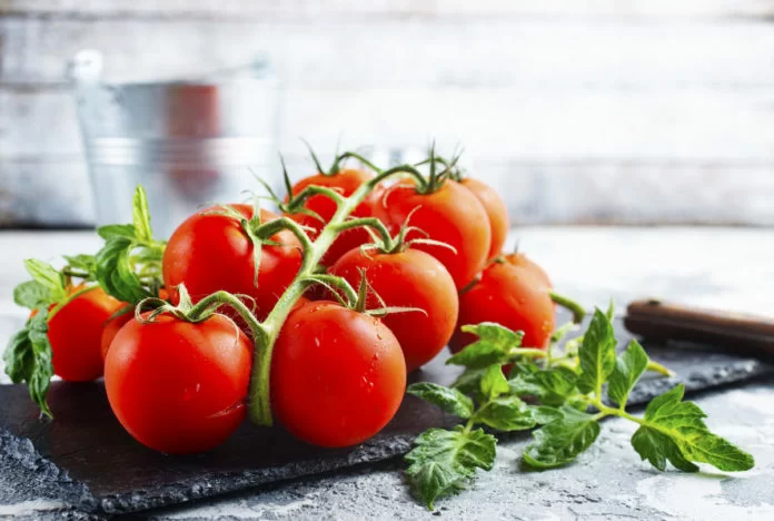 pomodori tra gli alimenti che abbassano la glicemia