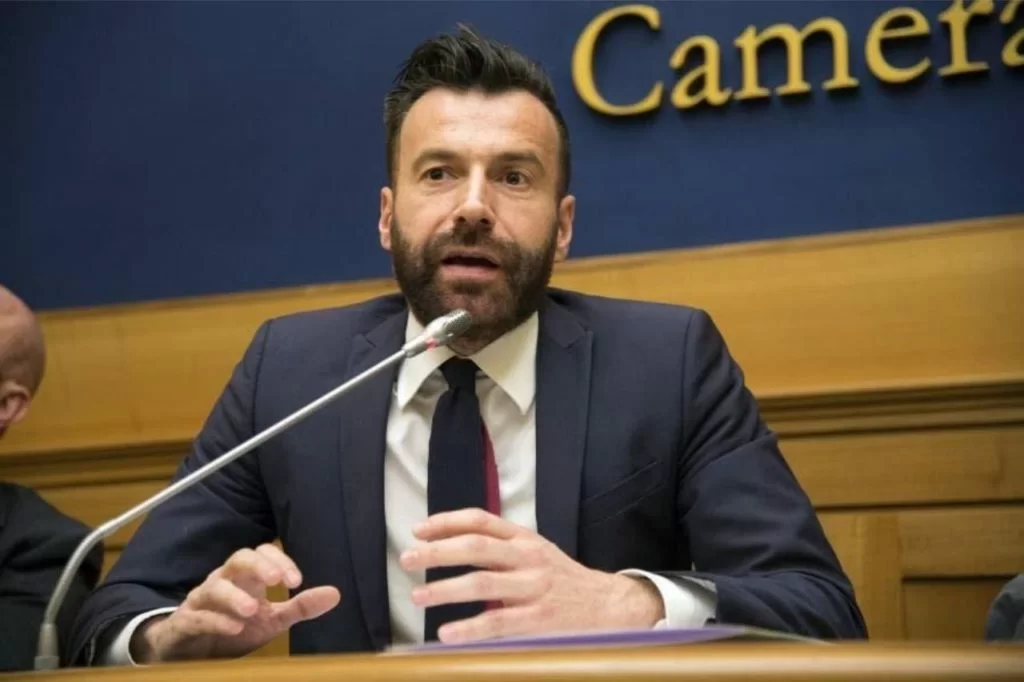 alessandro zan firmatario legge contor omotransfobia