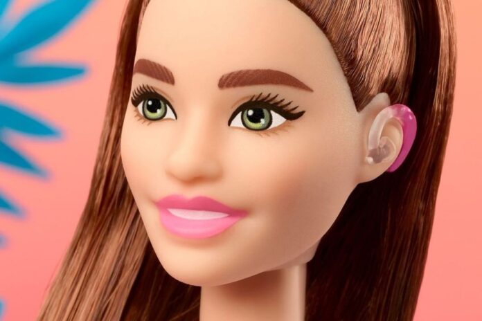 ken barbie con apparecchio acustico