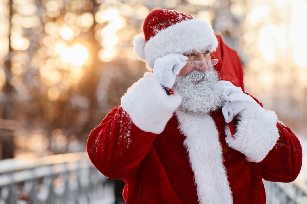 Babbo Natale verde e rosso: perché ha questi colori oggi?