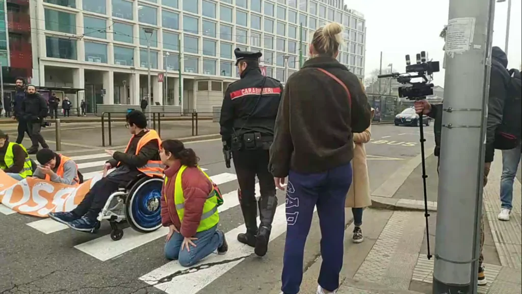 milano azione ultima generazione