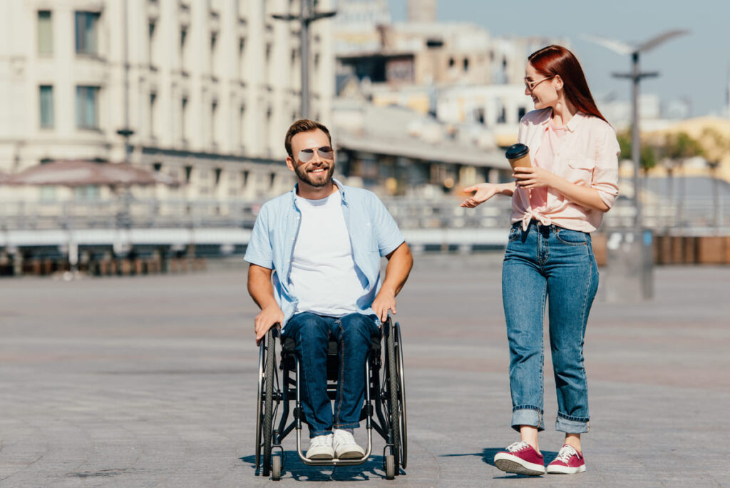 come comportarsi con una persona disabile